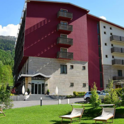 cristallo club hotel