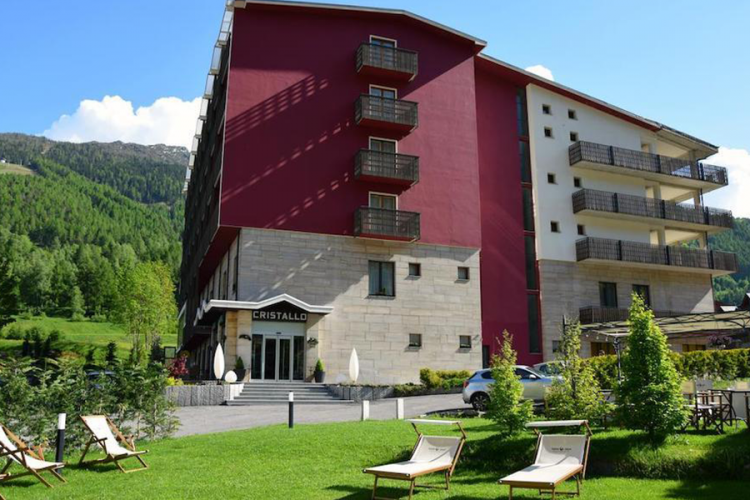 cristallo club hotel