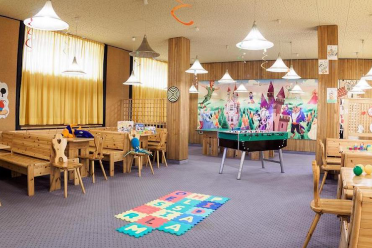 cristallo club hotel