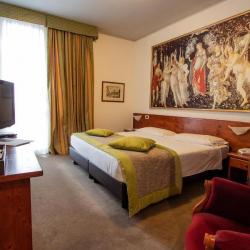 cristallo club hotel