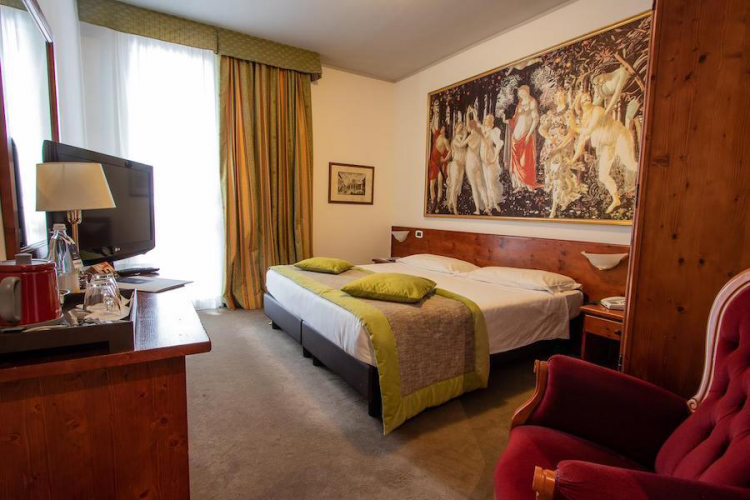 cristallo club hotel